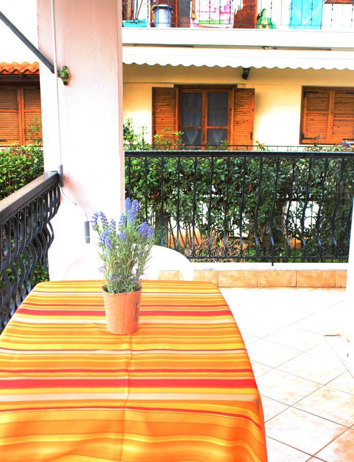Souzana Rooms Nea Plagia Extérieur photo